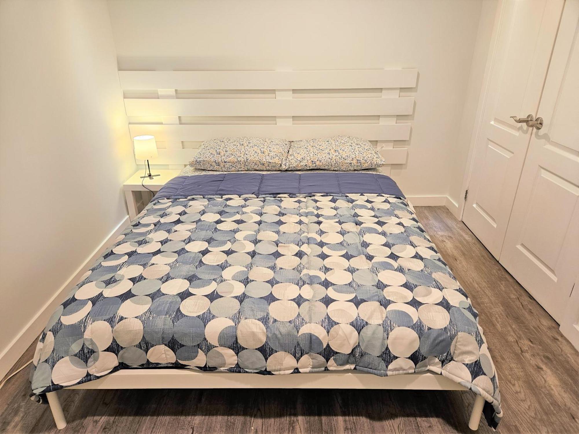 דירות מיסיסאוגה Charming Detached House Near The Airport מראה חיצוני תמונה