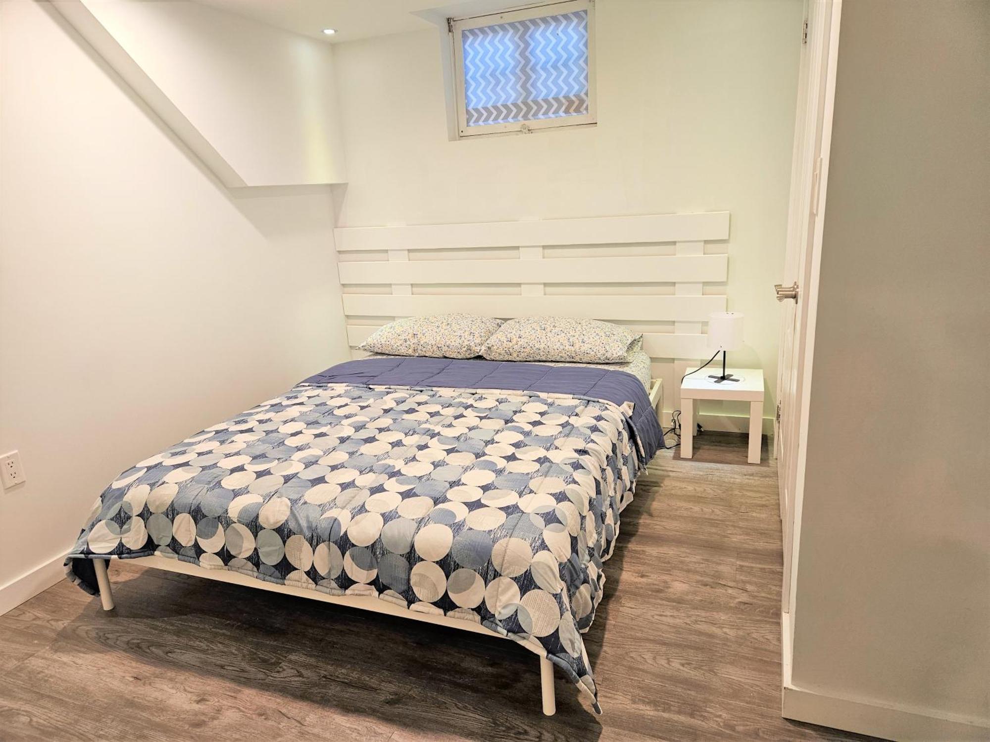 דירות מיסיסאוגה Charming Detached House Near The Airport מראה חיצוני תמונה