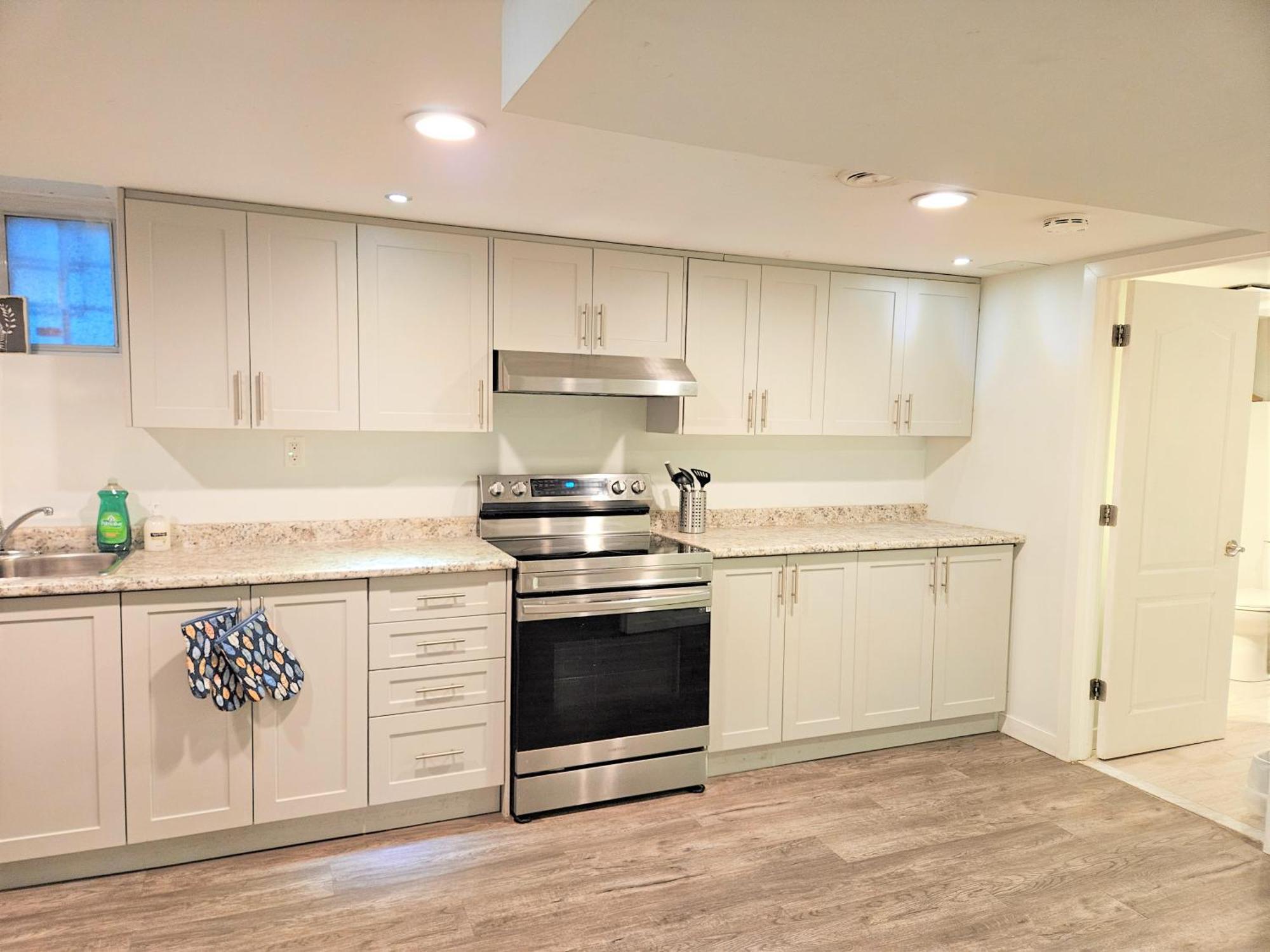 דירות מיסיסאוגה Charming Detached House Near The Airport מראה חיצוני תמונה