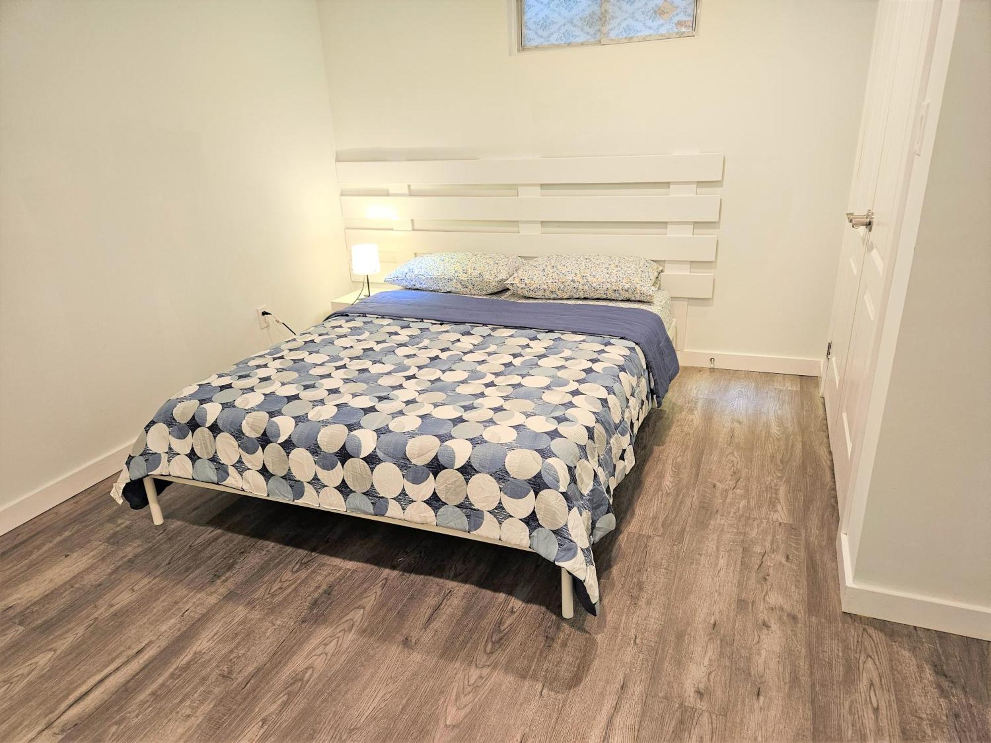 דירות מיסיסאוגה Charming Detached House Near The Airport מראה חיצוני תמונה